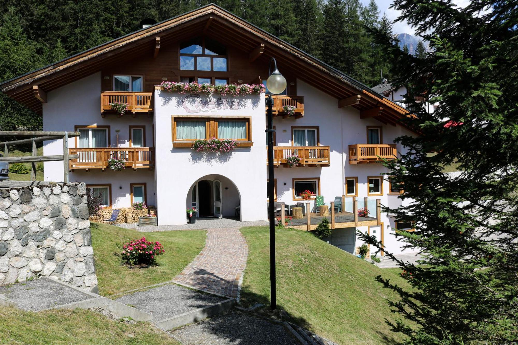 Hotel Garni Civetta セルヴァ・ディ・カドーレ エクステリア 写真