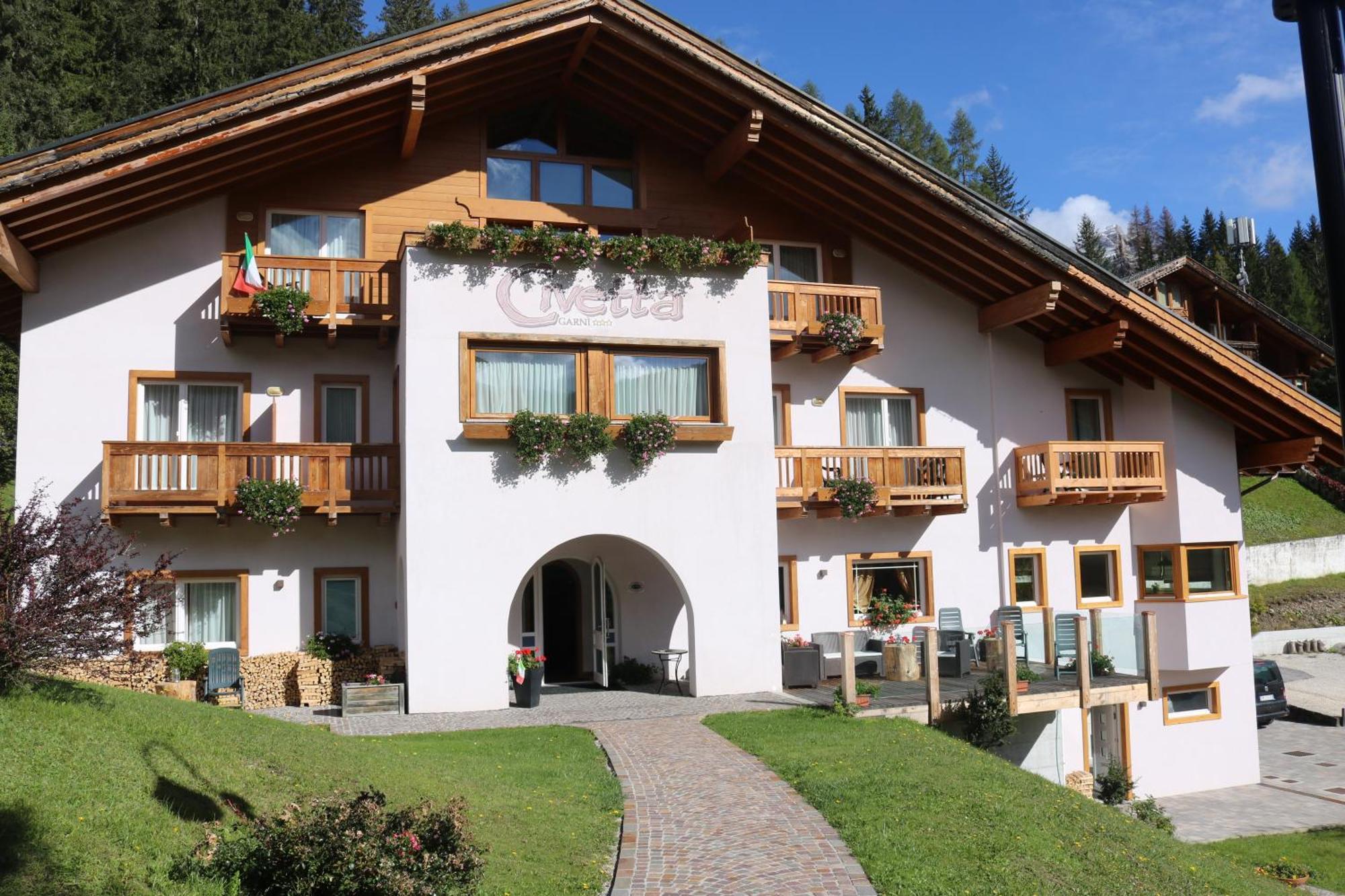 Hotel Garni Civetta セルヴァ・ディ・カドーレ エクステリア 写真