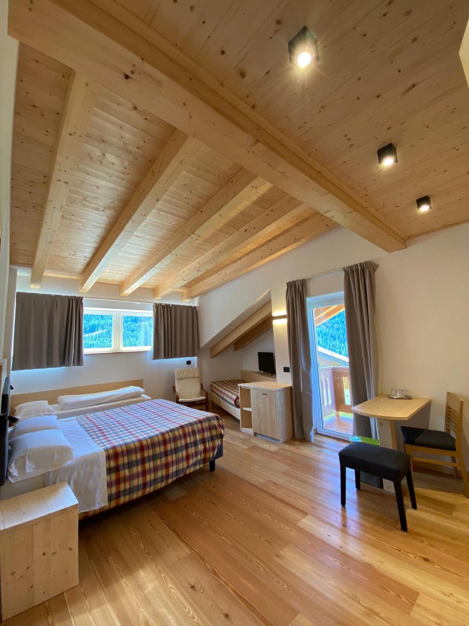 Hotel Garni Civetta セルヴァ・ディ・カドーレ エクステリア 写真