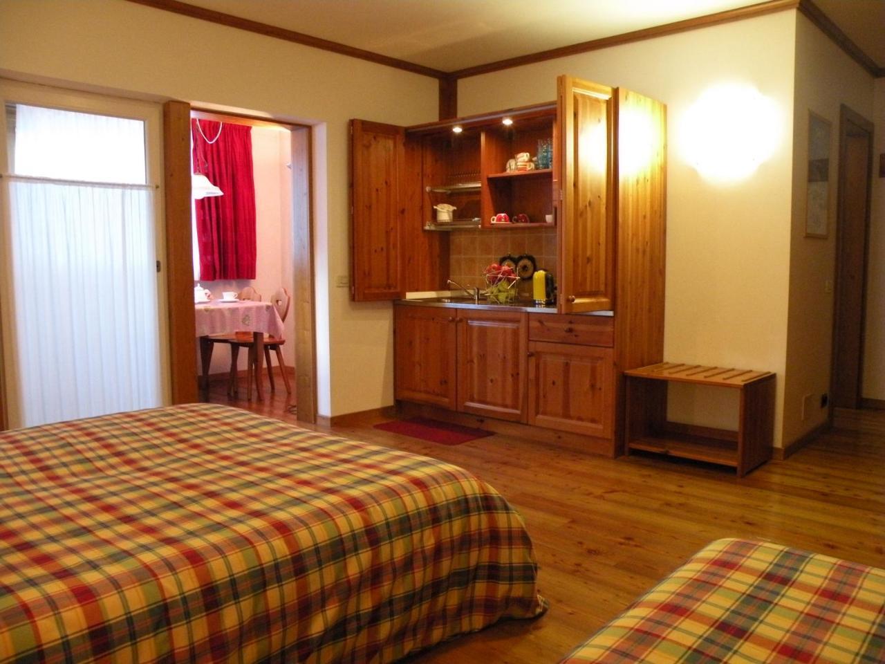 Hotel Garni Civetta セルヴァ・ディ・カドーレ エクステリア 写真